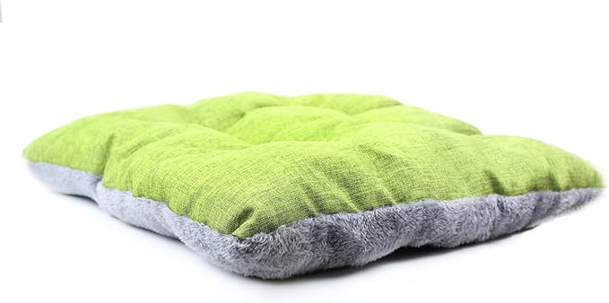 Winsterch Green Cat Bed - Indoor/Outdoor Cat Cave, Kitten Bed, Warm Enclosed Tent (18.5'' x 18.5'' x 15.8'', Green)