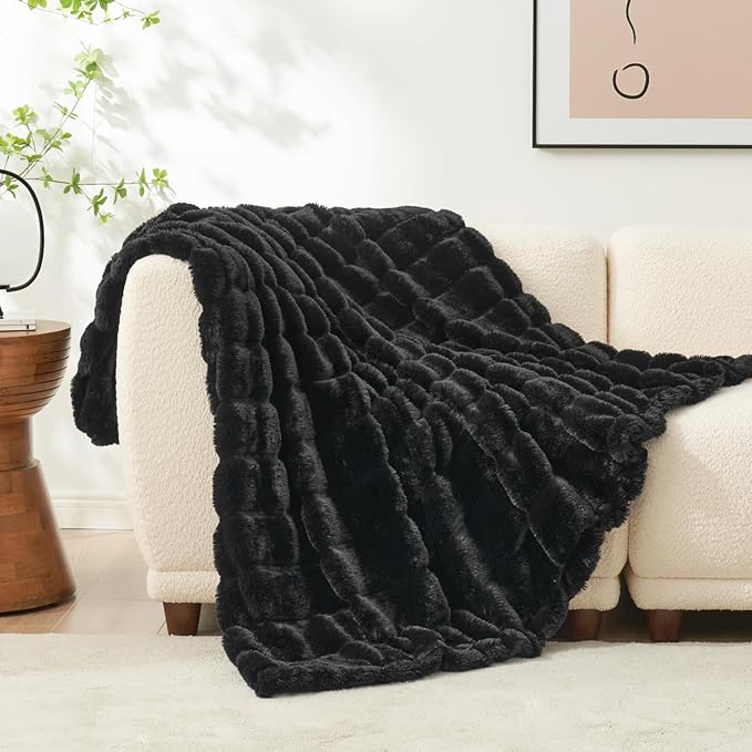 Cozy Bliss Faux Fur Throw Blanket for Couch, Cozy Warm Plush Striped Blanket for Sofa Bedroom Living Room, 60 * 80 Inches Black