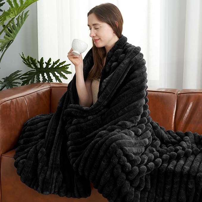 Amélie Home Faux Fur Throw Blanket for Couch, Cozy Fuzzy Fluffy Fur Luxurious Soft Striped Plush Gift Blankets for Family Sofa Chair Bedroom, 55"x70", Black