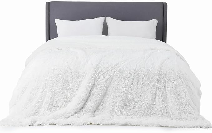 Bedsure GentleSoft Fluffy White Blankets Queen Size for Bed, Thick Sherpa Faux Fur Fleece Fuzzy Plush Winter Warm Heavy Soft Queen Blankets, Bedroom Decor White Gifts Cozy Gifts for Women Men, 90x90