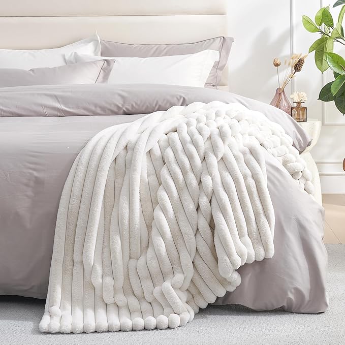 Amélie Home Faux Fur Throw Blanket for Couch, Cozy Fuzzy Fluffy Fur Luxurious Soft Striped Plush Gift Blankets for Family Sofa Chair Bedroom, 55"x70", Ivory