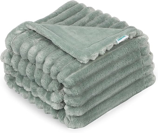 Waterproof Dog Blanket, Soft Fleece Blanket for Couch Protector, Reversible Pet Blankets Furniture Protector Cover for Small Medium Large Dogs Cats (Green, 50"x60")