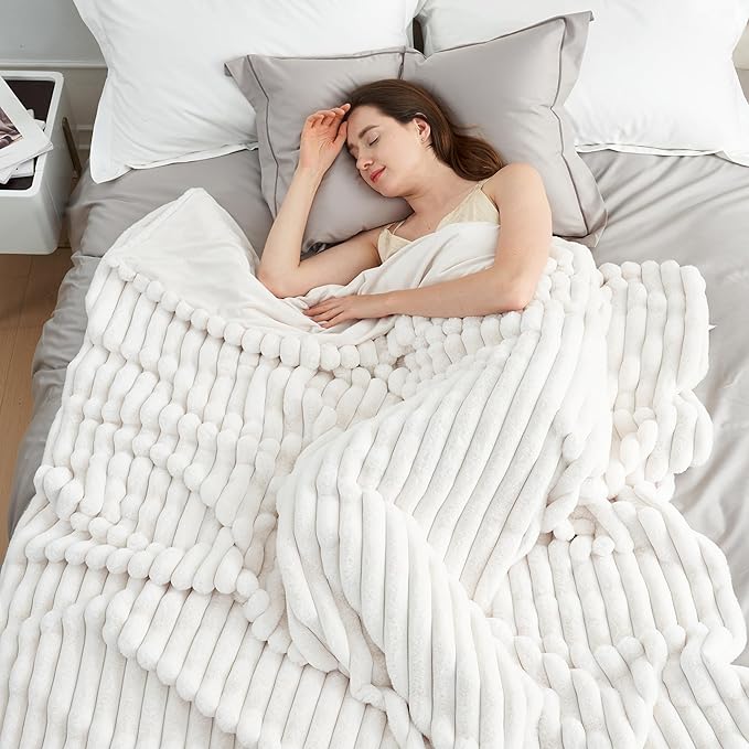 Amélie Home Faux Fur Throw Blanket for Couch, Cozy Fuzzy Fluffy Fur Luxurious Soft Striped Plush Gift Blankets for Family Sofa Chair, 60"x80", Ivory