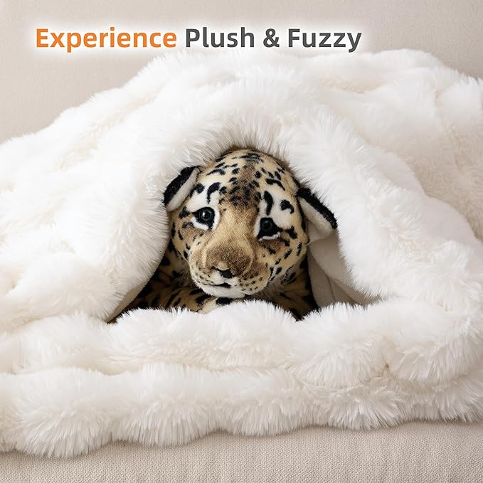 Smoofy Faux Fur Throw Blanket for Couch – Cream White Fluffy Cozy Rabbit Fleece, Plush Soft Bubble Blanket for Sofa & Bed, for Mom, Warm Fuzzy Home Room Decor Throw 50" x 60"