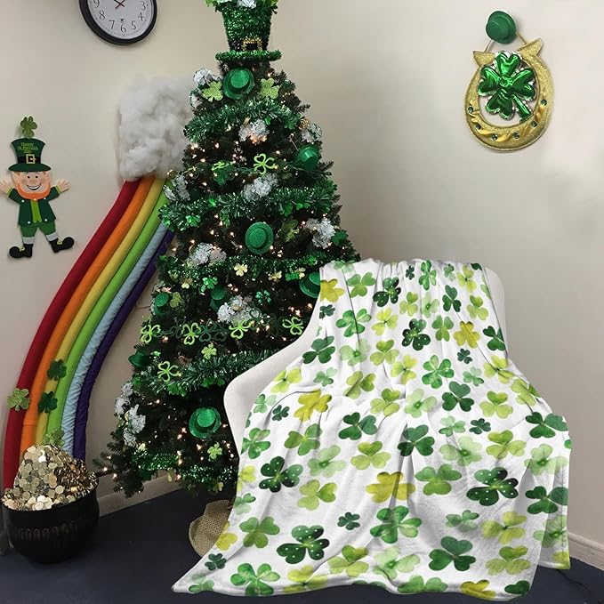 Lucky Clover Blanket, Watercolor Shamrock Cozy Throw Blanket, St. Patrick's Day Irish Green Flannel Blanket, Lightweight Warm Soft Fleece Blanket for Sofa Couch Chair, 50 x 60 Inch