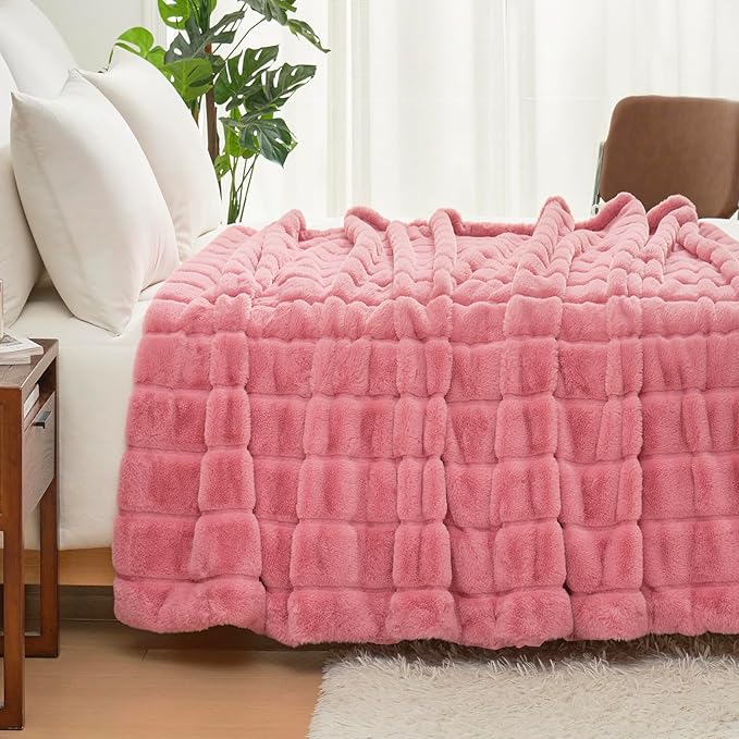 Cozy Bliss Faux Fur Throw Blanket for Couch, Cozy Warm Plush Striped Blanket for Sofa Bedroom Living Room, 60 * 80 Inches Pink