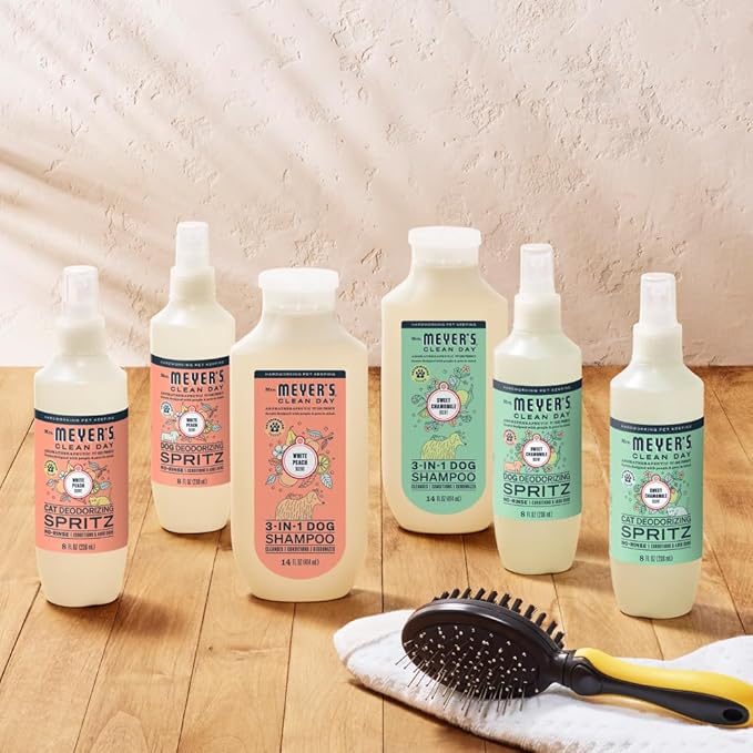 MRS. MEYER'S Clean Day 3 in 1 Dog Shampoo, White Peach Scent, 14oz