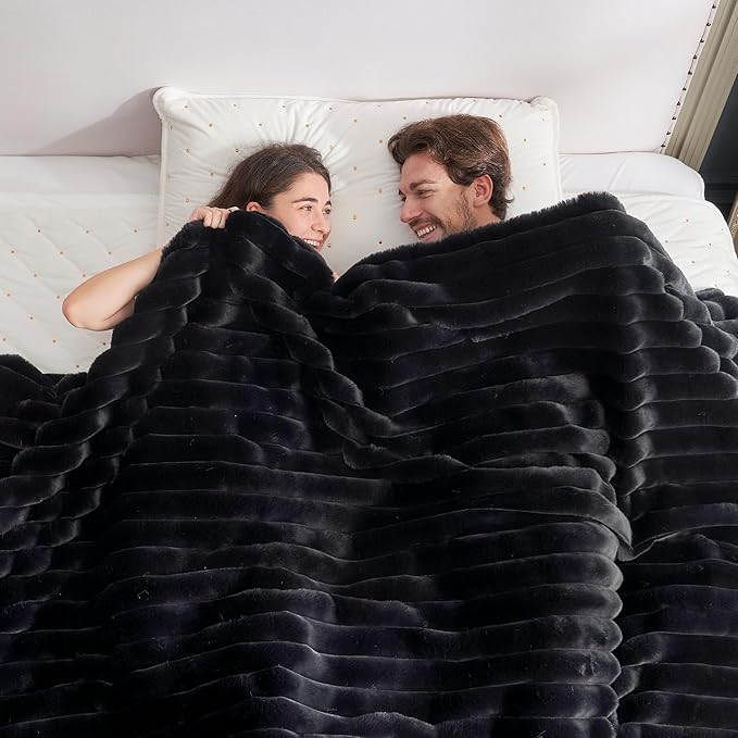 Cozy Bliss Faux Fur Throw Blanket for Couch, Cozy Warm Plush Striped Blanket for Sofa Bedroom Living Room, 108 * 90 Inches Black