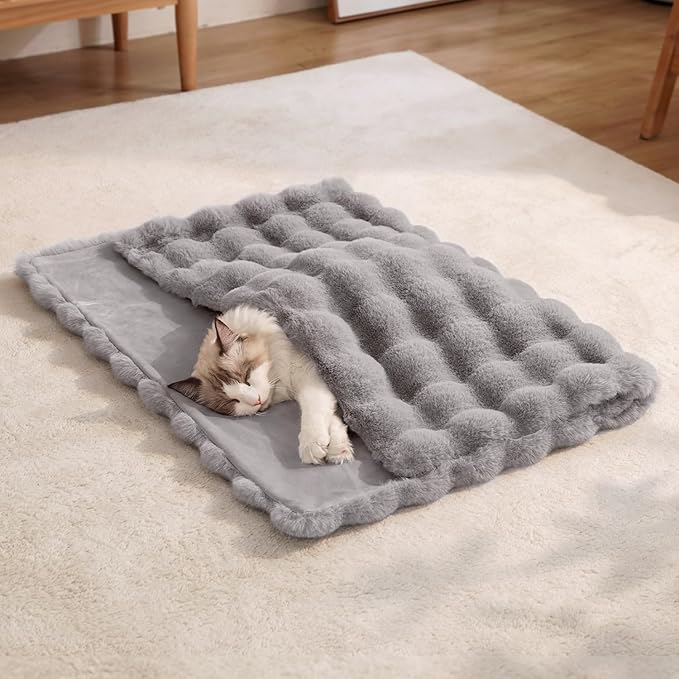 Dog Blanket Ultra Soft Fuzzy Faux Fur Cat Blankets for Indoor Cats Ultra Soft Plush Faux Fur Machine Washable Reversible Pet Throw Protector for Couch Furniture 39"X 30" Grey