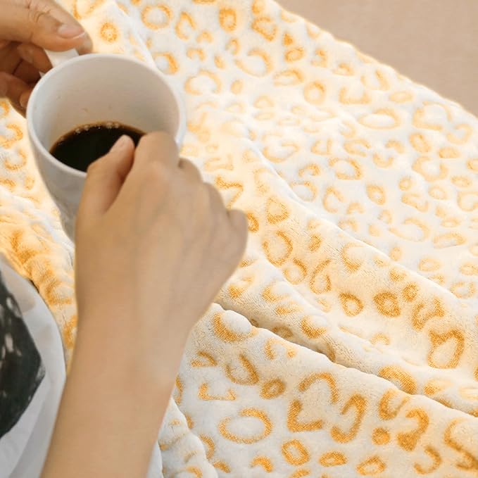 FY FIBER HOUSE Flannel Fleece Leopard Print Throw Blanket Super Soft Lightweight Fluffy Throw for Couch, 50"X60",Yellow