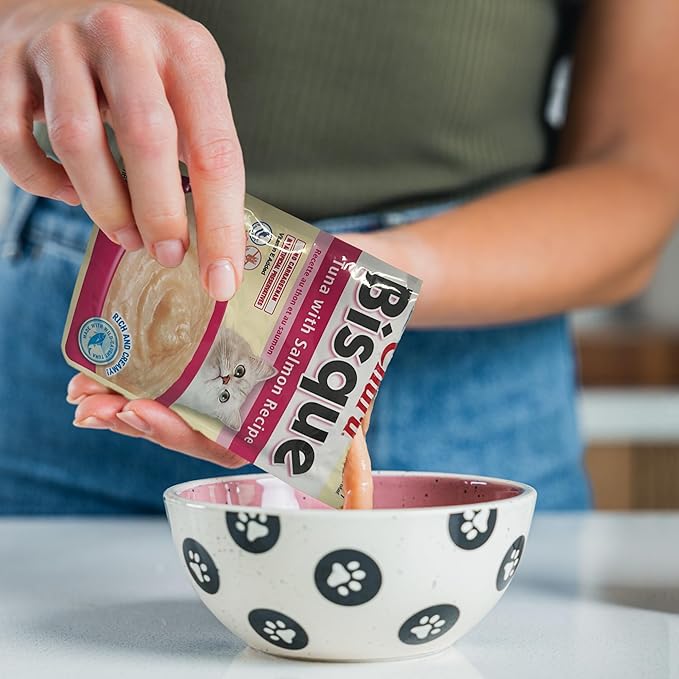 INABA Churu Bisque for Cats, Creamy Lickable Purée Side Dish with Vitamin E, 1.4 Ounces per Pouch, 12 Pouches, Chicken with Beef Recipe