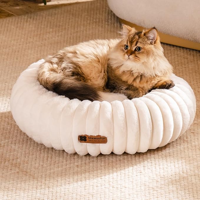 MEWOOFUN Cat Bed, Washable Beds for Indoor Cats, Cute Donut Bed Fluffy Pet Bed with Non-Slip Bottom, Calming Round Bed for Puppy and Kitten (Cream)