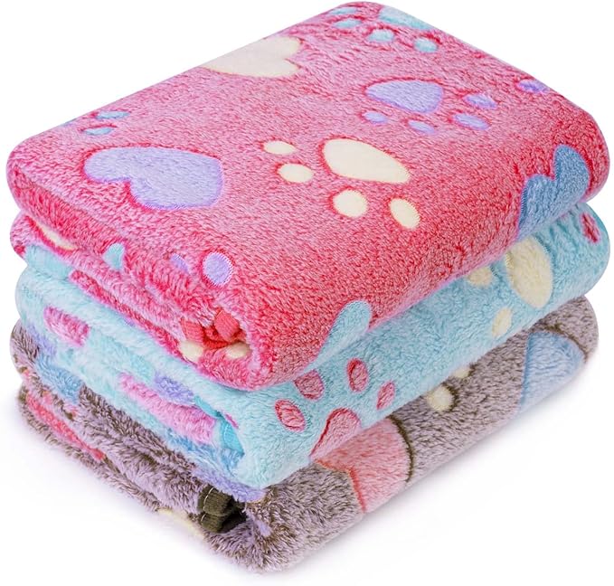 LeapSheep Pet Blankets for Dogs Cats - 3Pack Heart Pattern Super Soft Fluffy Dog Blankets for Small Medium Large Doggy Kitten (Heart, Small)