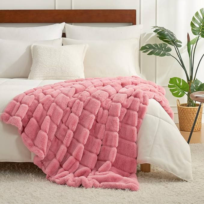 Cozy Bliss Faux Fur Throw Blanket for Couch, Cozy Warm Plush Striped Blanket for Sofa Bedroom Living Room, 60 * 80 Inches Pink