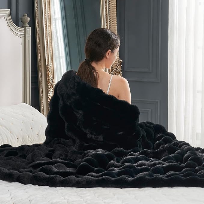 Cozy Bliss Faux Fur Throw Blanket for Couch, Fuzzy Soft Plush Thick Bubble Blanket for Sofa Bedroom Living Room, 60 * 80 Inches Black