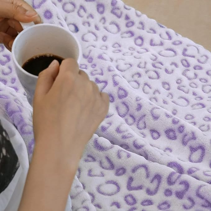 FY FIBER HOUSE Flannel Fleece Throw Microfiber Blanket with 3D Cheetah Print,60"X80",Purple