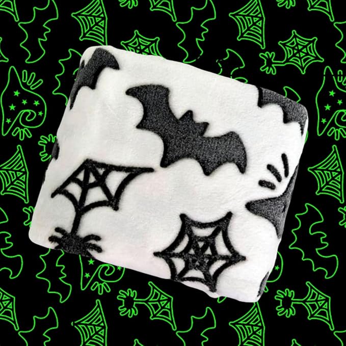 Cute Halloween Bat Blanket for Kids/Teens/Women/Men, Glow in The Dark Throw Blankets Soft Plush Fleece, Spooky Blanket for Boy/Girls/Toddler, Day Care Home Travel Use, 60"*50", White