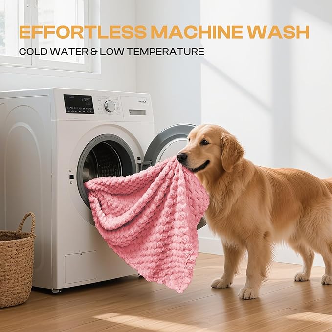 Luciphia Fleece Dog Blanket for Small Medium Large Dogs 3D Jacquard Flannel Puppy Cat Pet Throw Blankets Soft Washable Decorative Furniture Protect Pink, M(30''x20'')