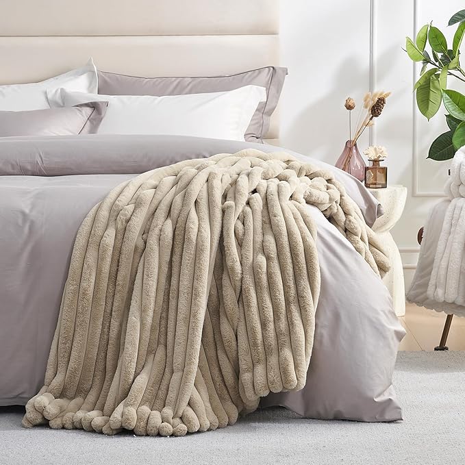 Amélie Home Faux Fur Throw Blanket for Couch, Cozy Fuzzy Fluffy Fur Luxurious Soft Striped Plush Gift Blankets for Family Sofa Chair, 60"x80", Beige