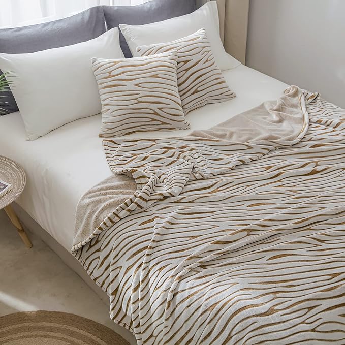 FY FIBER HOUSE Flannel Fleece Throw Microfiber Blanket with 3D Zebra Print,50 by 60-Inch,Brown