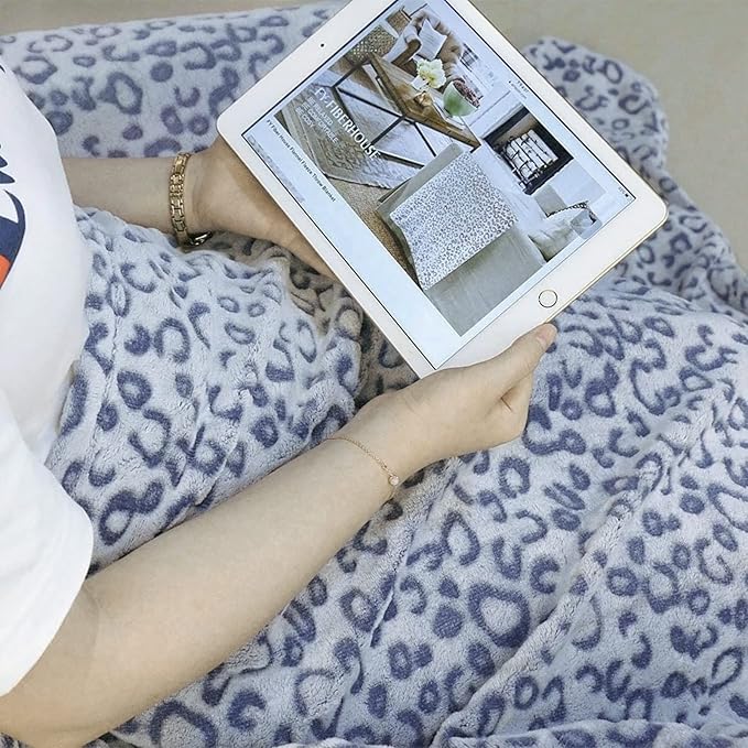 FY FIBER HOUSE Cheetah Print Blanket Blue Leopard Blanket Fluffy Soft Throw for Couch,50"X60"