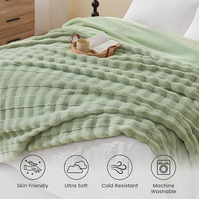 Cozy Bliss Fluffy Faux Fur Throw Blanket for Couch,Warm Cozy Soft Green Throw Blankets for Sofa Bed Living Room,50x60 Inches