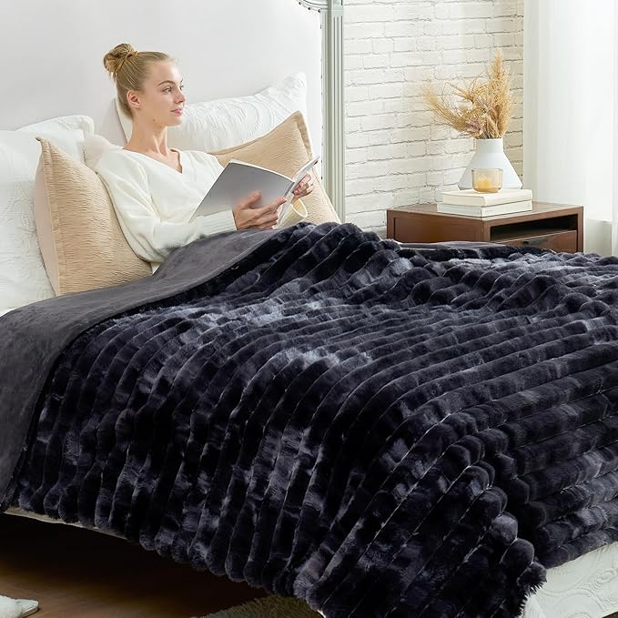 Cozy Bliss Faux Fur Throw Blanket for Couch, Cozy Warm Plush Striped Blanket for Sofa Bedroom Living Room, 90 * 90 Inches Tie-dye Black