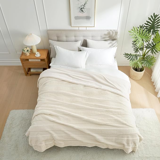 Amélie Home Luxury Striped Faux Fur Throw Blanket for Bed Queen Size, Soft Cozy Fuzzy Fluffy Plush Gift Blankets for Women, 88"x90", Ivory