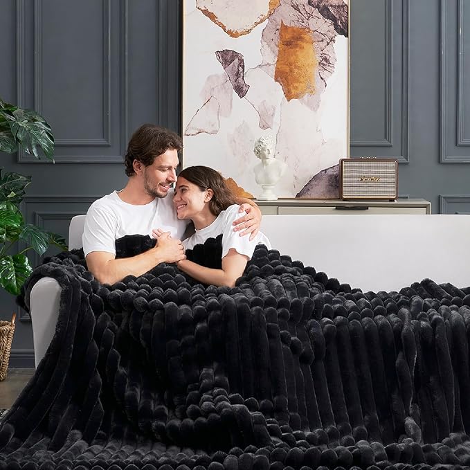 Cozy Bliss Faux Fur Throw Blanket for Couch, Cozy Warm Plush Striped Blanket for Sofa Bedroom Living Room, 108 * 90 Inches Black