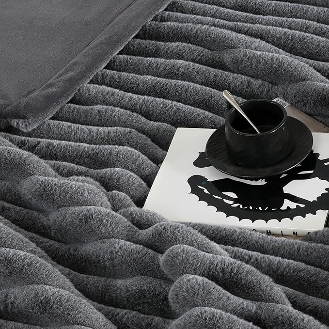 Amélie Home Faux Fur Throw Blanket for Couch, Ultra Cozy Fuzzy Fluffy Fur Luxurious Soft Striped Plush Gift Blankets for Family Sofa Chair Bedroom, 60"x80", Cationic Wolf Gray