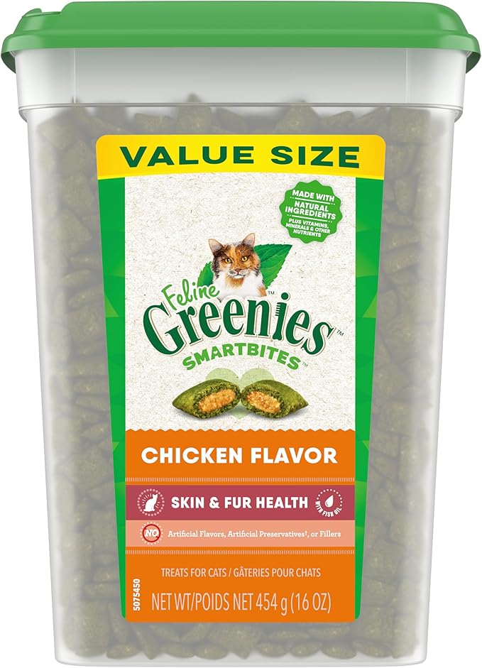 Greenies Feline Smartbites Skin & Fur Health Crunchy and Soft Cat Treats, Chicken Flavor, 16 oz. Tub
