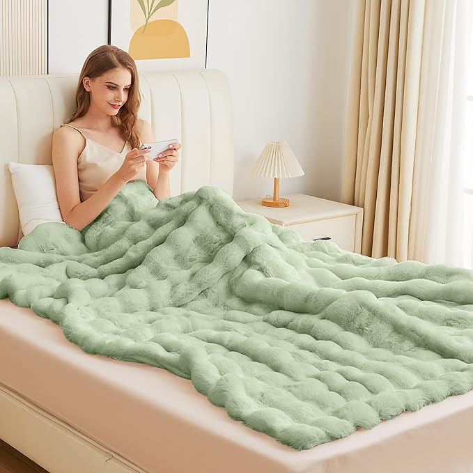Sage Green Fluffy Comfy Blanket for Couch Living Room 50x60 Faux Fur Throw Blanket for Bed Soft Furry Cozy Best Housewarming Home Decor Gifts 860 GSM