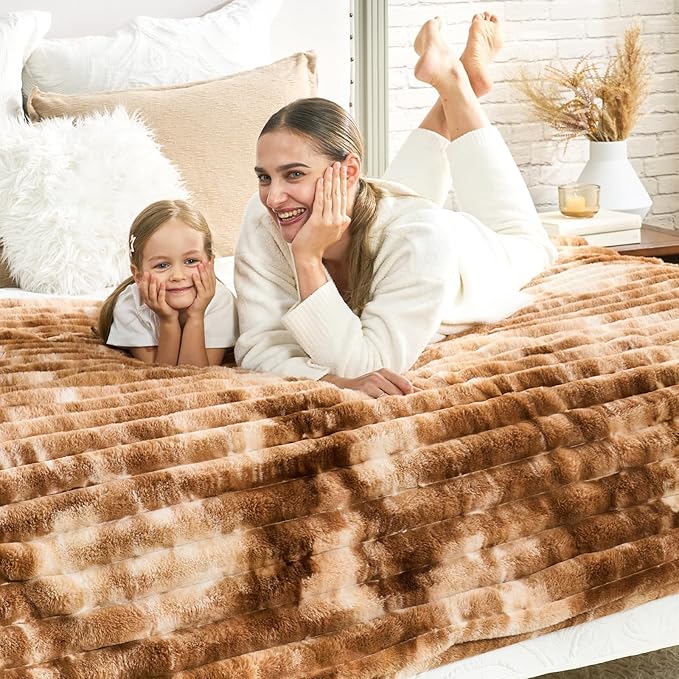 Cozy Bliss Faux Fur Throw Blanket for Couch, Cozy Warm Plush Striped Blanket for Sofa Bedroom Living Room, 50 * 60 Inches Tie-dye Brown