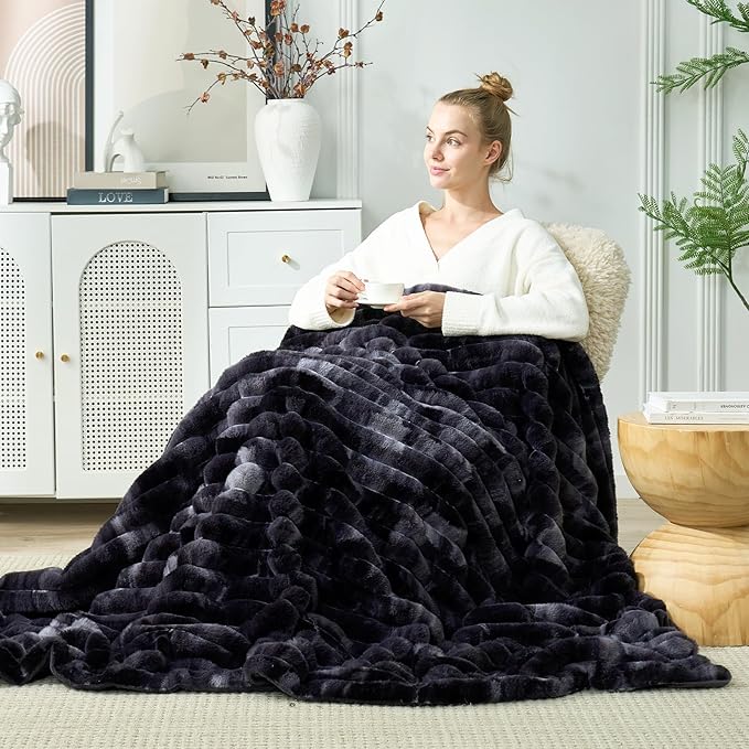 Cozy Bliss Faux Fur Throw Blanket for Couch, Cozy Warm Plush Striped Blanket for Sofa Bedroom Living Room, 108 * 90 Inches Tie-dye Black