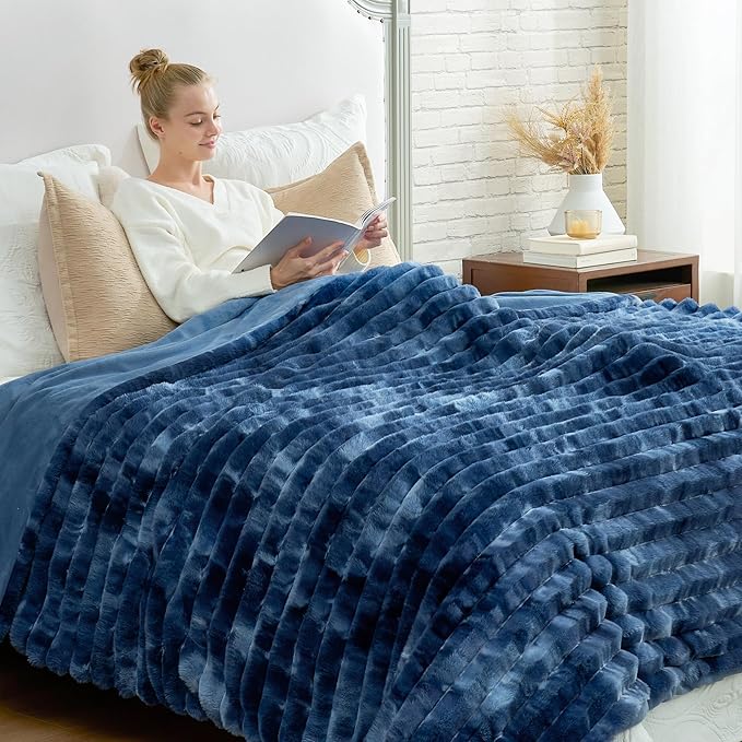 Cozy Bliss Faux Fur Throw Blanket for Couch, Cozy Warm Plush Striped Blanket for Sofa Bedroom Living Room, 90 * 90 Inches Tie-dye Blue