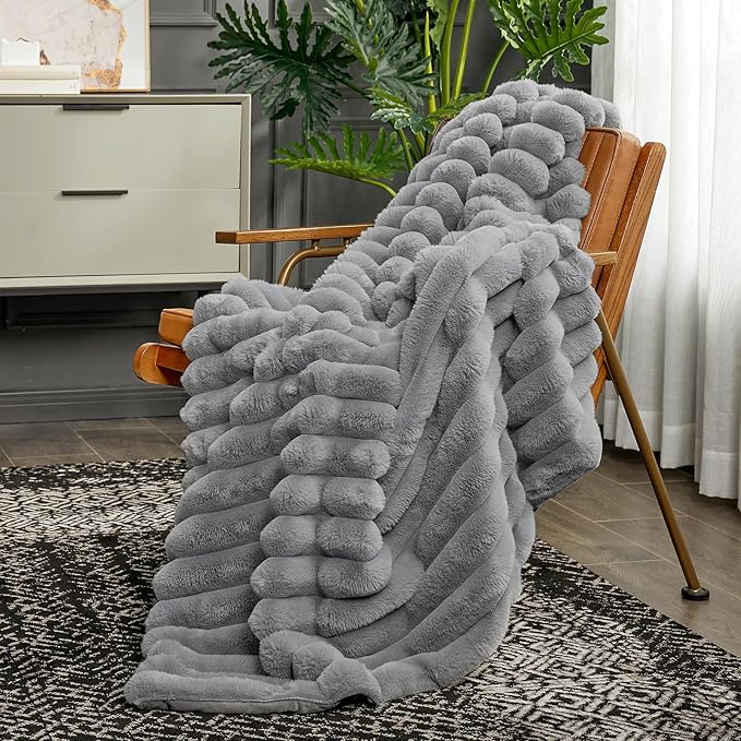 Cozy Bliss Faux Fur Throw Blanket for Couch, Cozy Warm Plush Striped Blanket for Sofa Bedroom Living Room, 50 * 60 Inches Gray