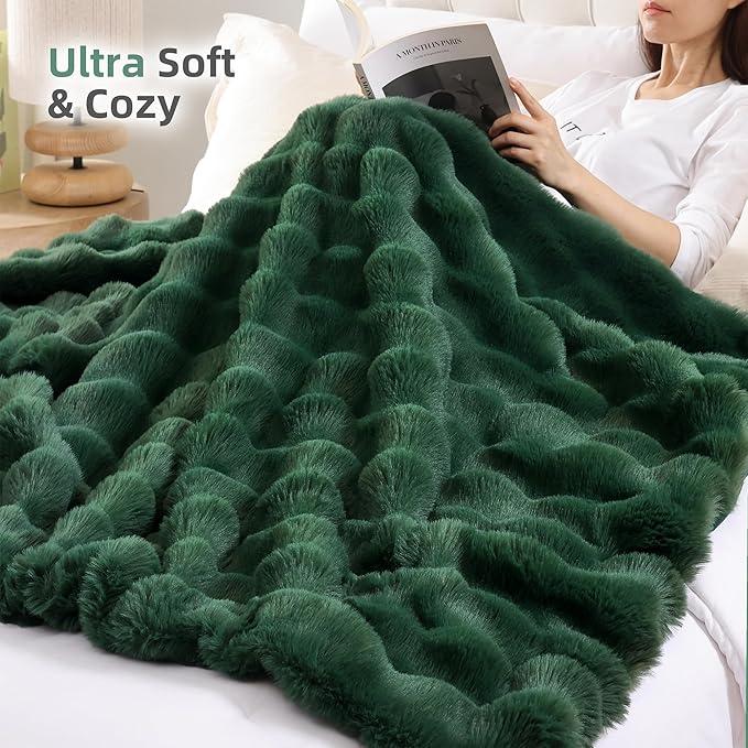 Smoofy Faux Fur Throw Blanket for Couch – Dark Green Fluffy Cozy Rabbit Fleece, Plush Soft Bubble Blanket for Sofa & Bed, for Mom, Warm Fuzzy Home Room Decor Throw 50" x 60"