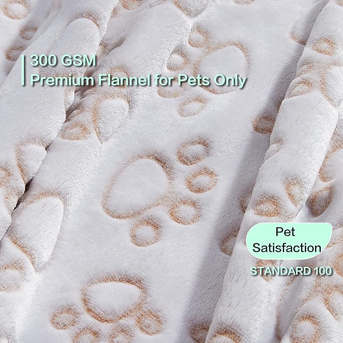 Stuffed Premium Soft Dog Blanket, with Flannel Beige Cute Paw Print, 32 * 40 inches, Cat Blanket Puppy Supplies Border Collie Puppy Gifts Essentials